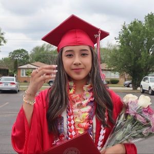 Meet your Posher, Izzy